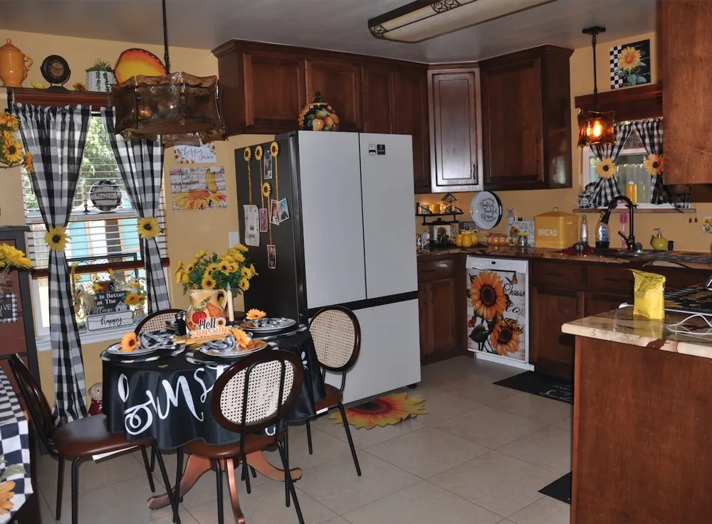 3308 Tumbleweed Lane Granbury, TX 76049