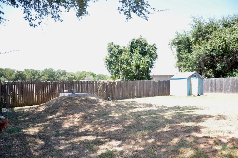 3308 Tumbleweed Lane Granbury, TX 76049