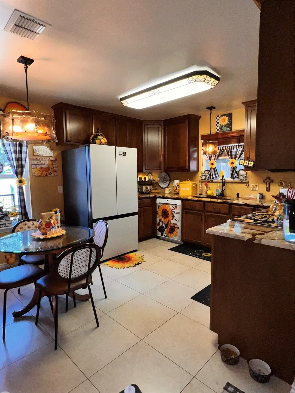 3308 Tumbleweed Lane Granbury, TX 76049