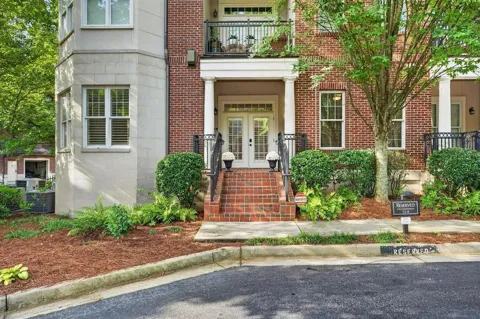3635 E Paces Circle NE #1120