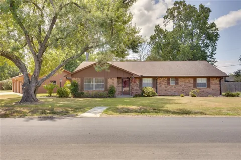 5821 Russell Lane Lane