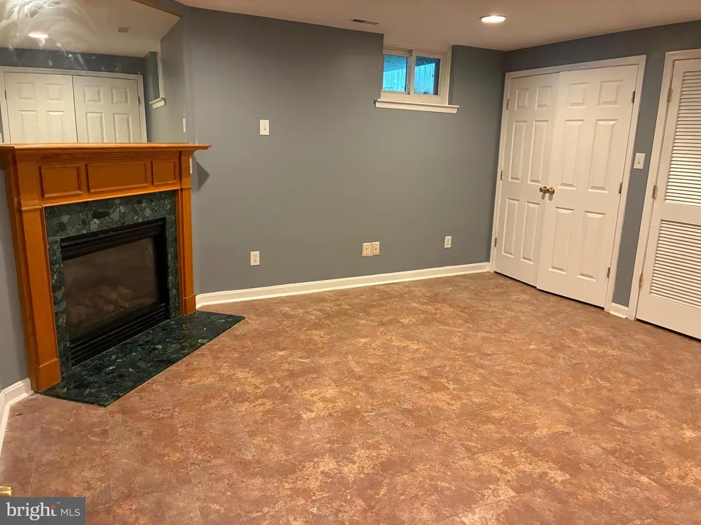 746 VILLAGER CIRCLE Baltimore, MD 21222