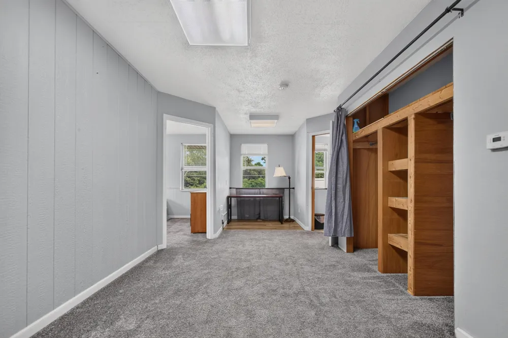 29 Monroe Street Hillsdale, MI 49242