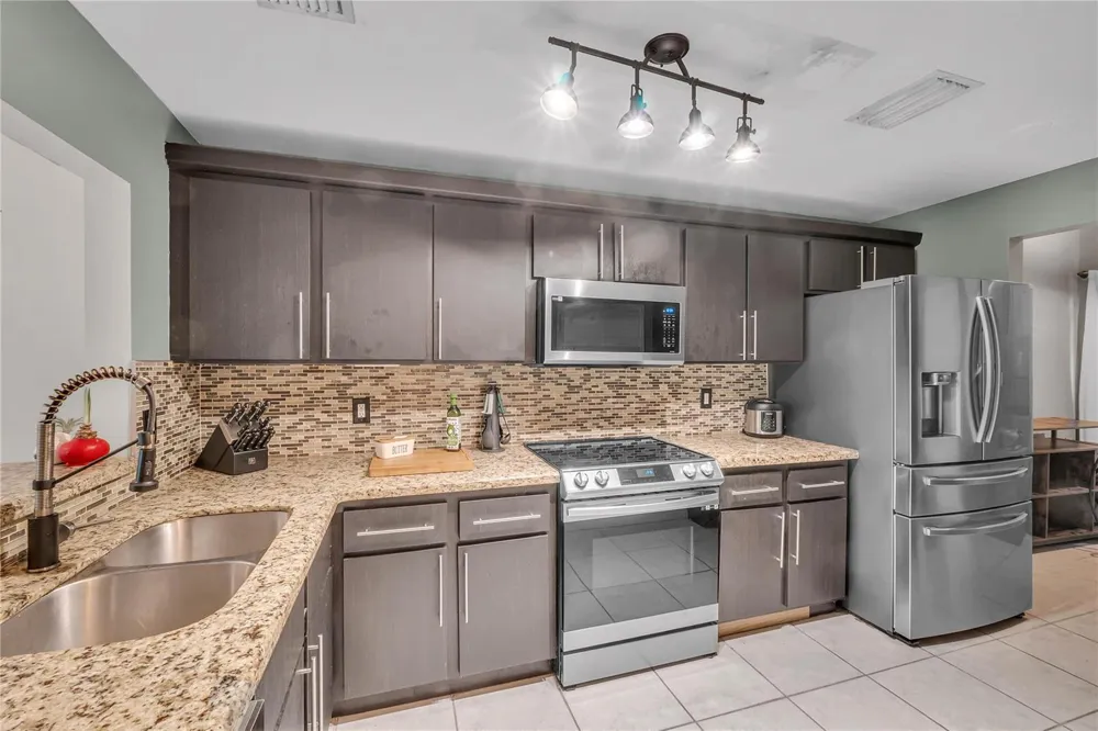 4165 S PINE ISLAND ROAD #4165 Davie, FL 33328