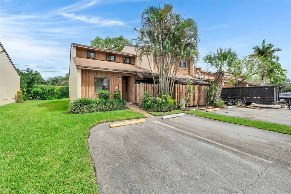 4165 S PINE ISLAND ROAD #4165 Davie, FL 33328