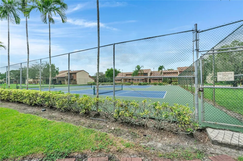4165 S PINE ISLAND ROAD #4165 Davie, FL 33328