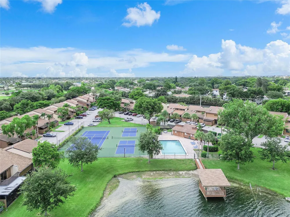 4165 S PINE ISLAND ROAD #4165 Davie, FL 33328