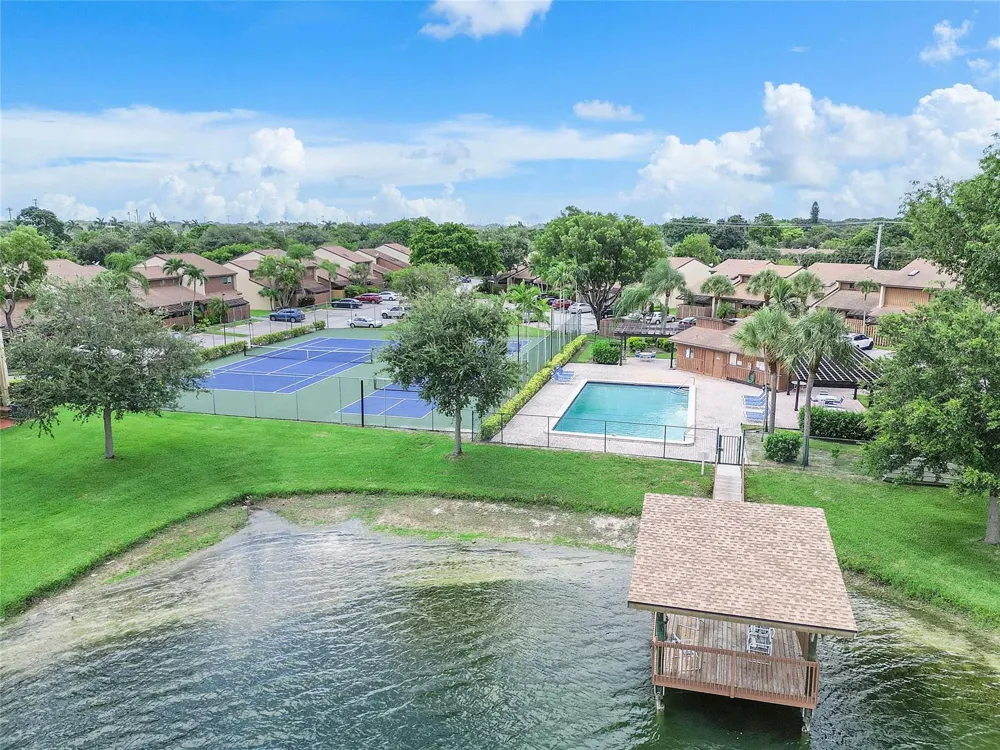 4165 S PINE ISLAND ROAD #4165 Davie, FL 33328