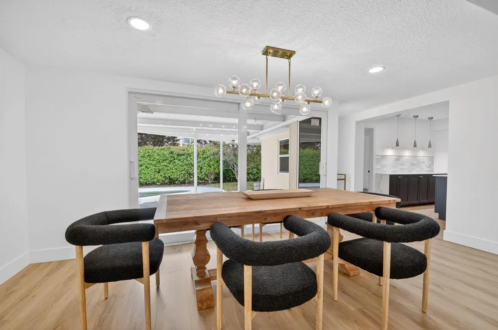 1221 Singer Drive Singer Island, FL 33404