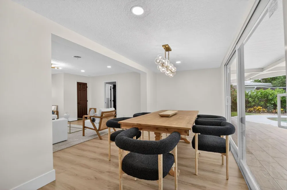 1221 Singer Drive Singer Island, FL 33404