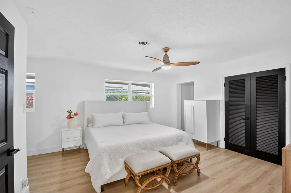 1221 Singer Drive Singer Island, FL 33404