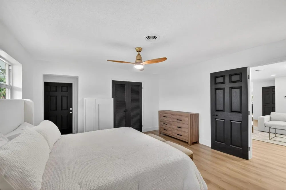 1221 Singer Drive Singer Island, FL 33404