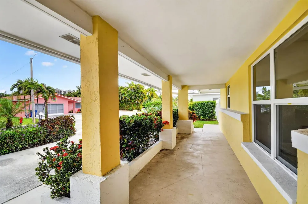 1221 Singer Drive Singer Island, FL 33404