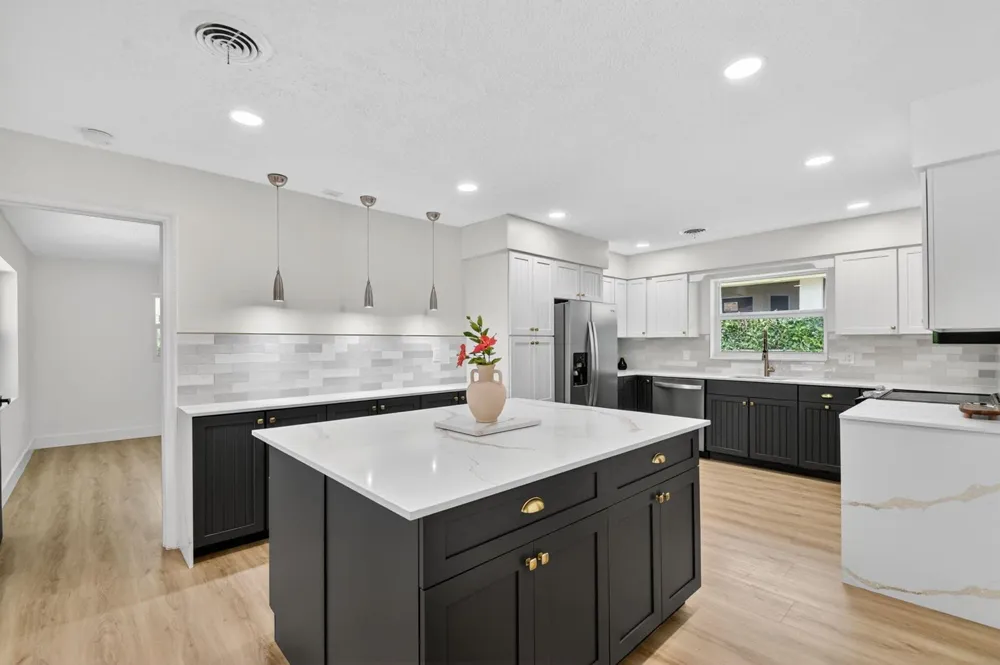 1221 Singer Drive Singer Island, FL 33404