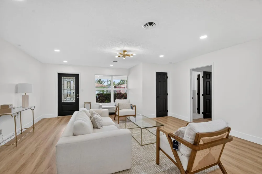 1221 Singer Drive Singer Island, FL 33404
