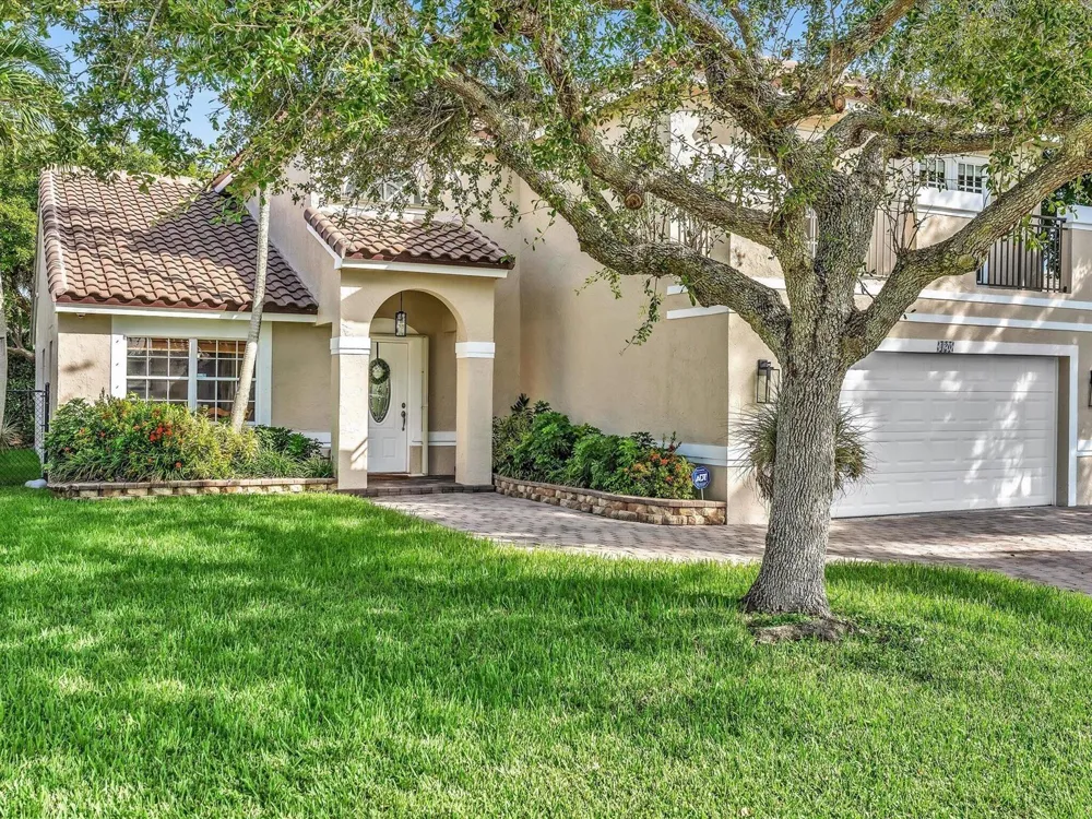 420 NW 188TH TERRACE Pembroke Pines, FL 33029