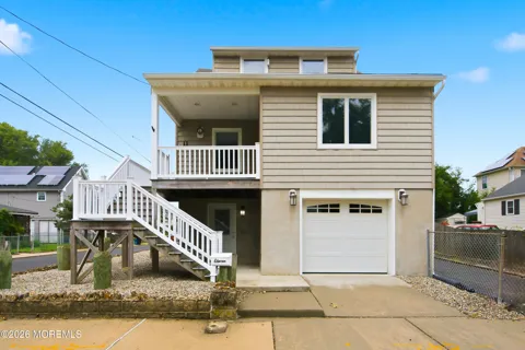 11 Fox Avenue