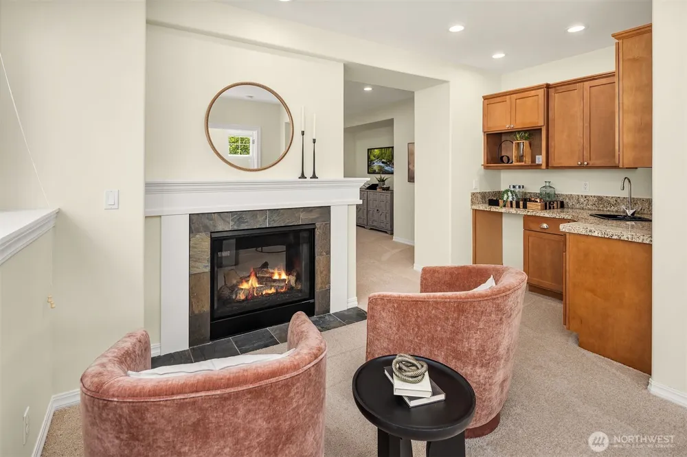 6910 Pinehurst Avenue SE Snoqualmie, WA 98065