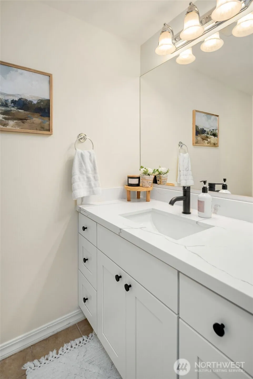 6910 Pinehurst Avenue SE Snoqualmie, WA 98065