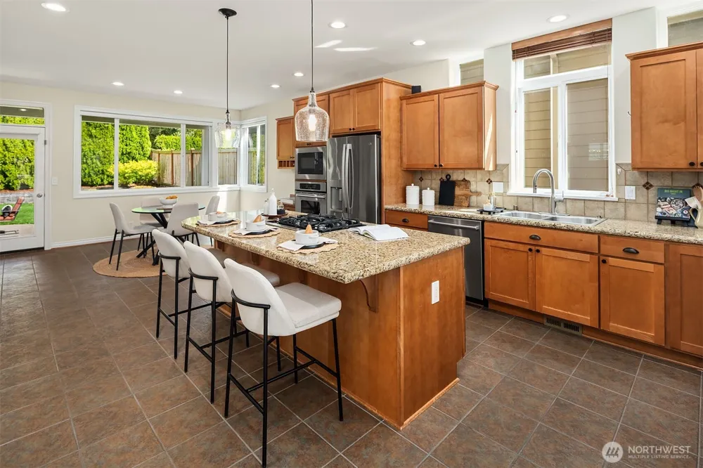 6910 Pinehurst Avenue SE Snoqualmie, WA 98065