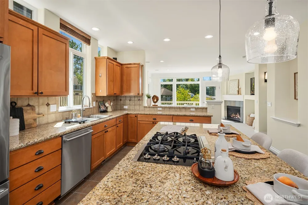 6910 Pinehurst Avenue SE Snoqualmie, WA 98065
