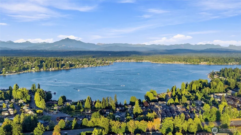 1221 85th Drive NE Lake Stevens, WA 98258