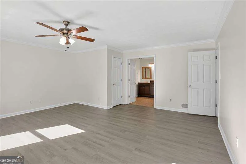 2223 Angela DR SW Lilburn, GA 30047