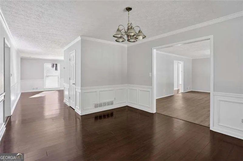 2223 Angela DR SW Lilburn, GA 30047