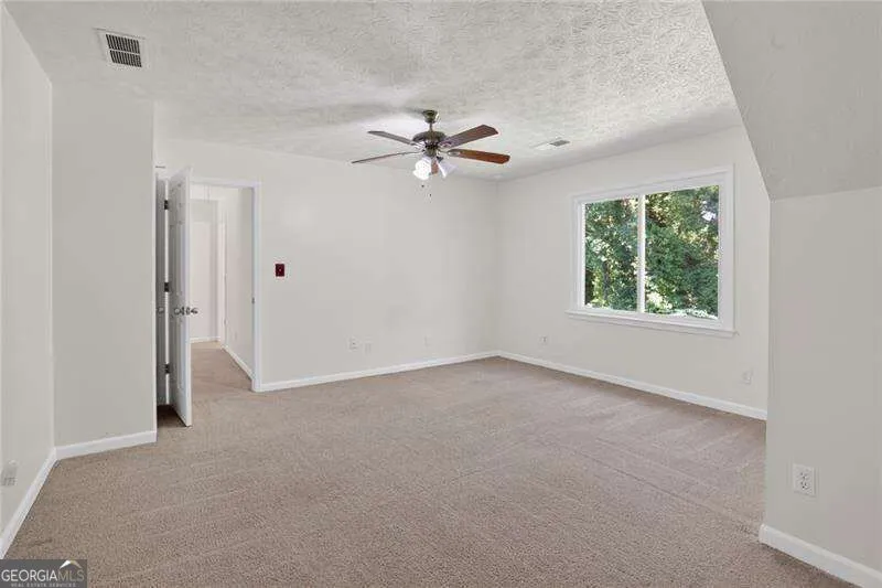 2223 Angela DR SW Lilburn, GA 30047