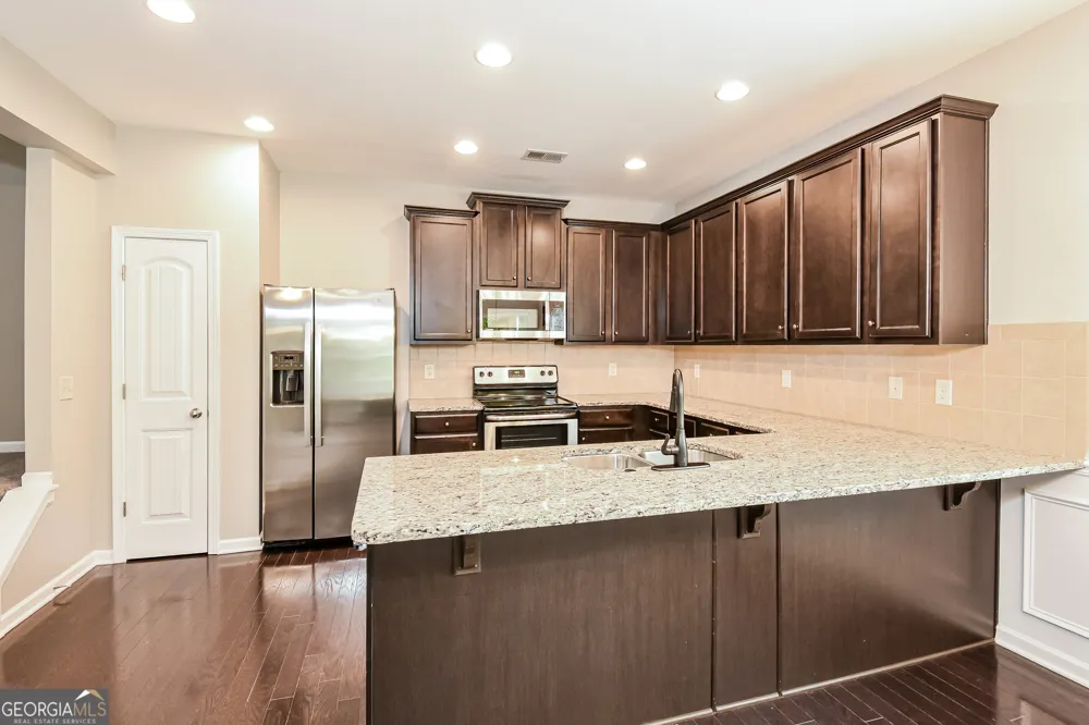109 Cessna DR Canton, GA 30114