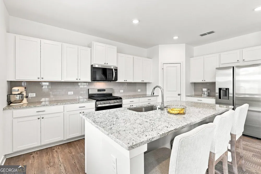 2482 Brown Dove WAY Grayson, GA 30017