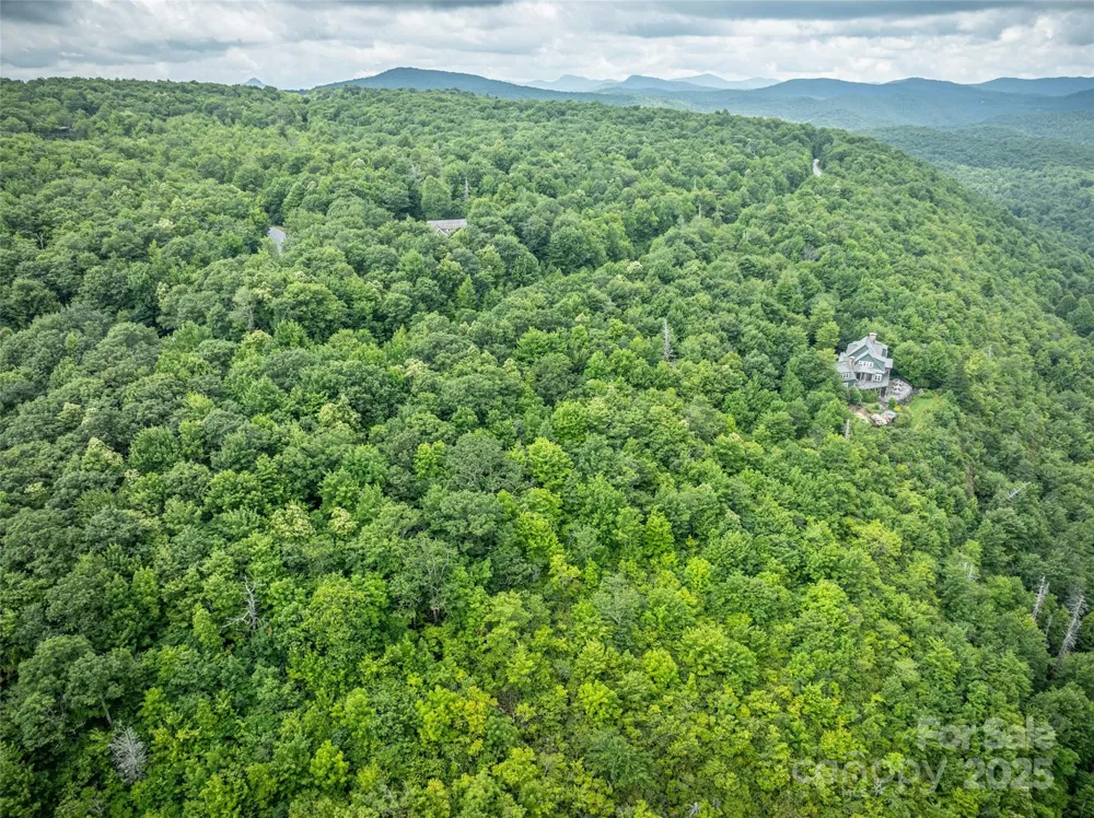 000 Meadow Ridge Drive #L9 Lake Toxaway, NC 28747