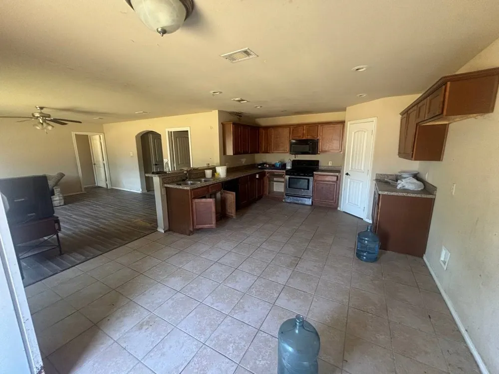 317 Anchor Lane Gun Barrel City, TX 75156