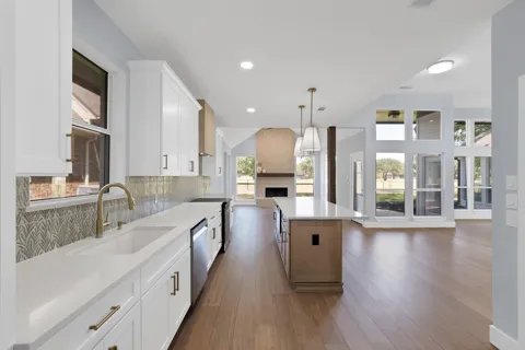 10912 Promise Land Drive