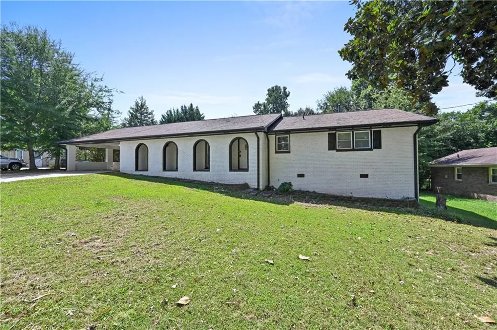 5692 Rosser Court Lilburn, GA 30047
