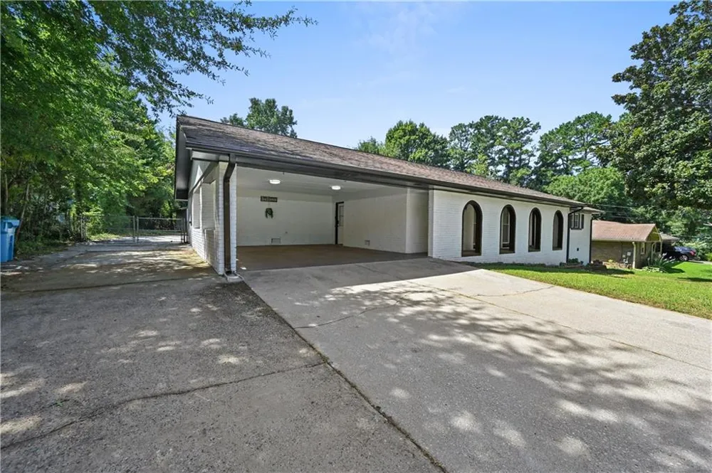5692 Rosser Court Lilburn, GA 30047