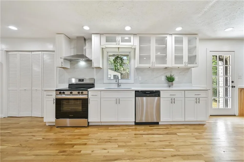 5692 Rosser Court Lilburn, GA 30047