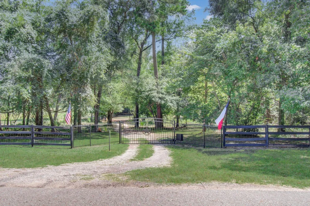13449 Mary Wagner Road Willis, TX 77318