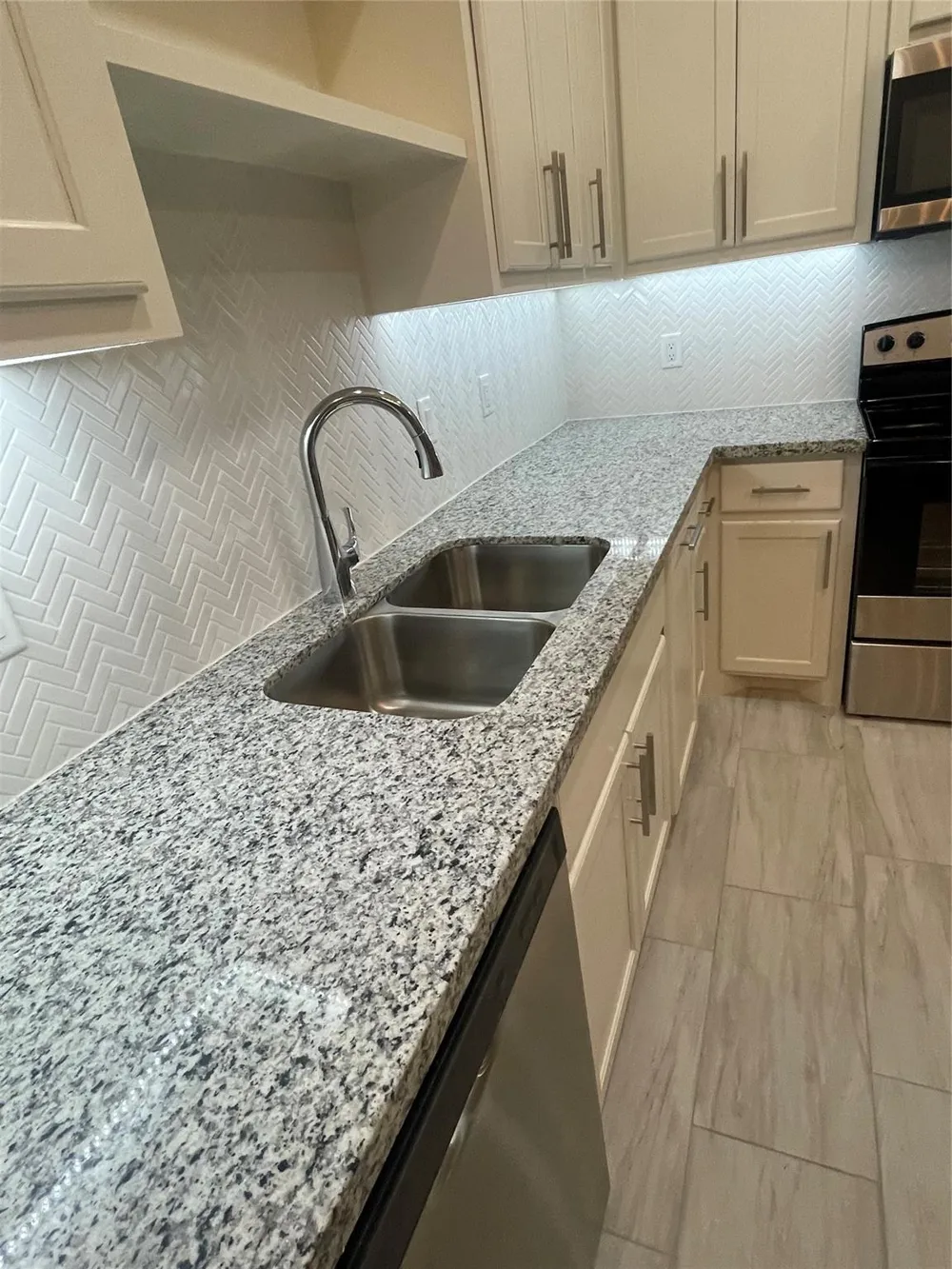 10745 Vinson Street Beaumont, TX 77713