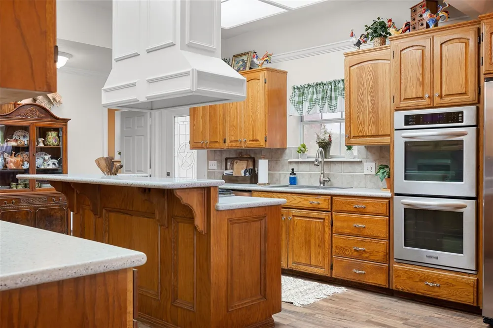 1089 Club Lane Columbus, TX 78934