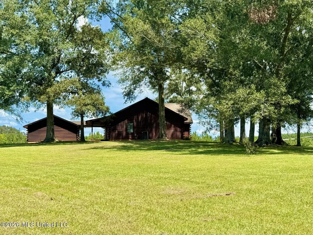 356 SW Dry Creek Trail Bogue Chitto, MS 39629