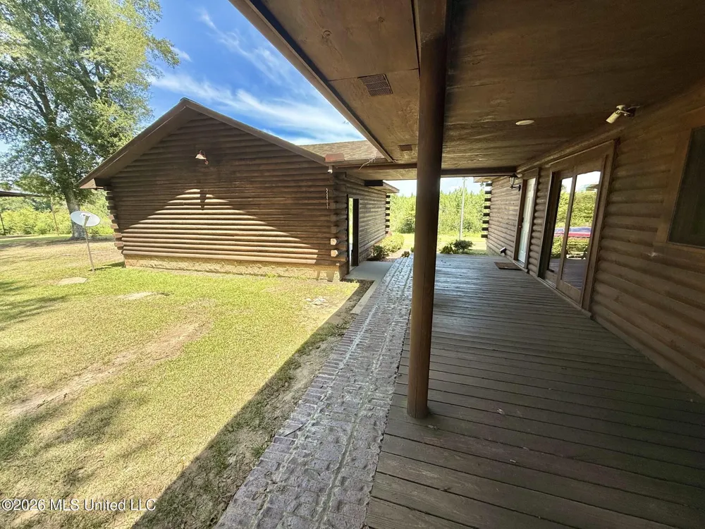 356 SW Dry Creek Trail Bogue Chitto, MS 39629
