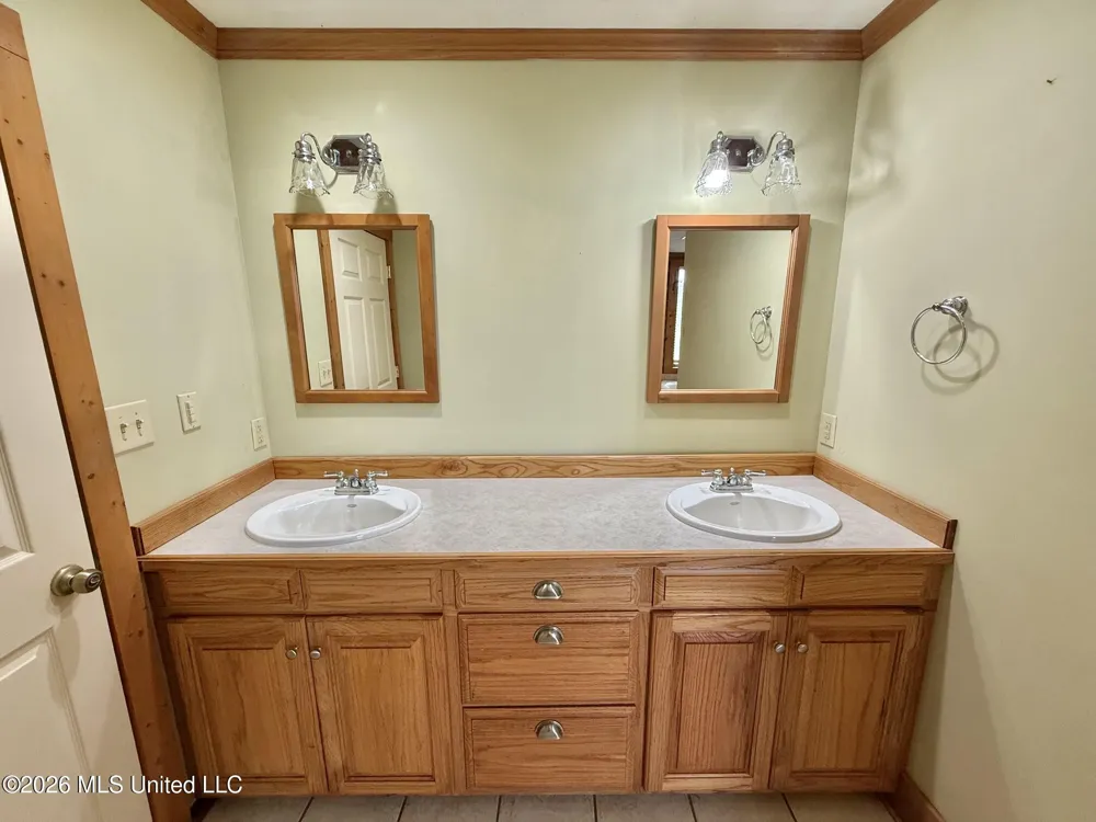 356 SW Dry Creek Trail Bogue Chitto, MS 39629