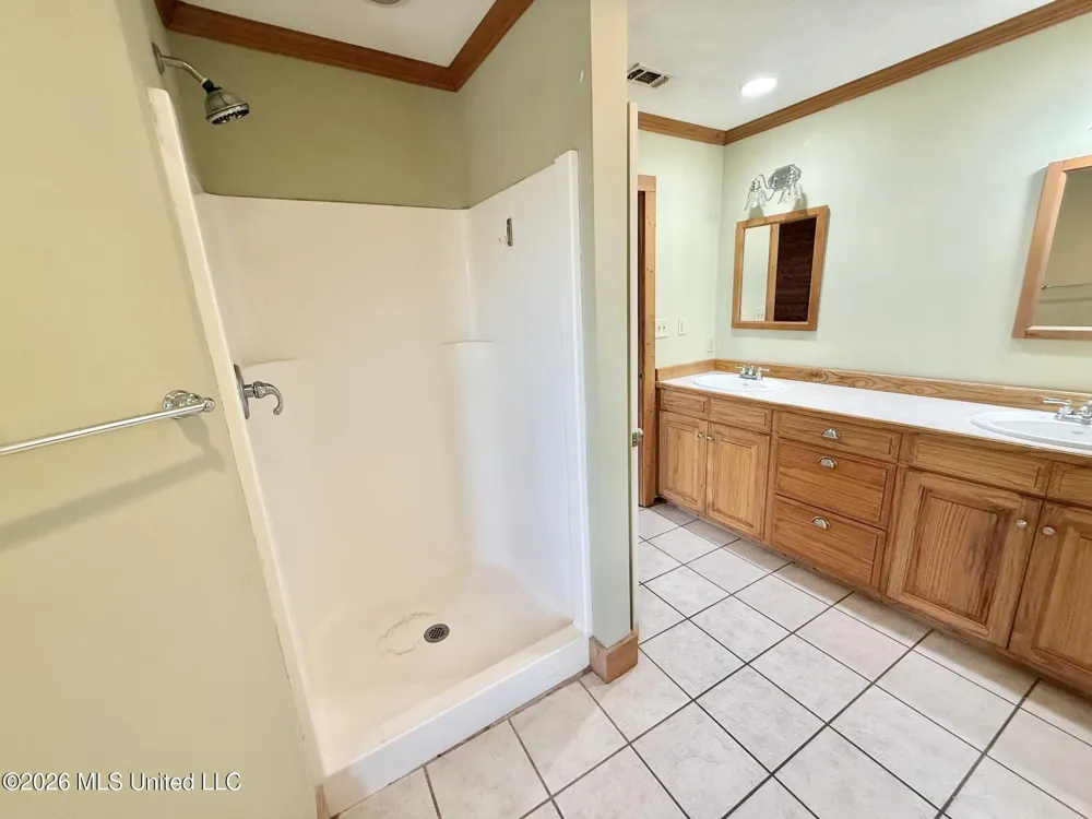 356 SW Dry Creek Trail Bogue Chitto, MS 39629