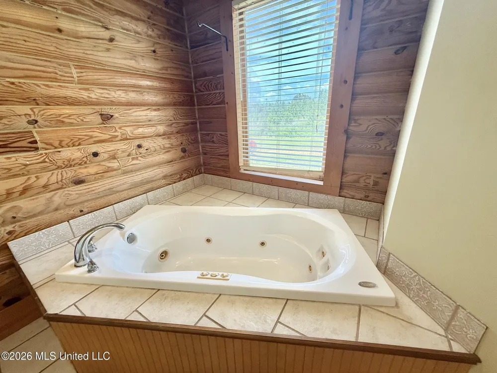 356 SW Dry Creek Trail Bogue Chitto, MS 39629