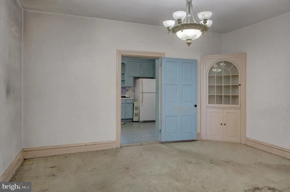 5444 BUCHANAN TRAIL WEST W Greencastle, PA 17225