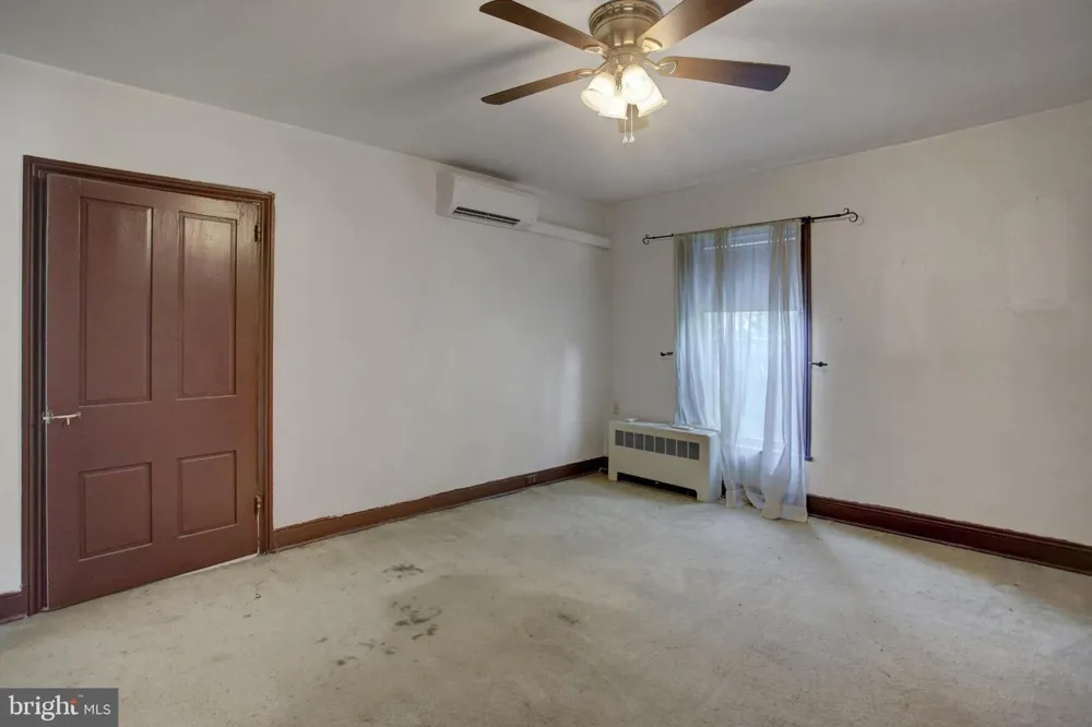 5444 BUCHANAN TRAIL WEST W Greencastle, PA 17225