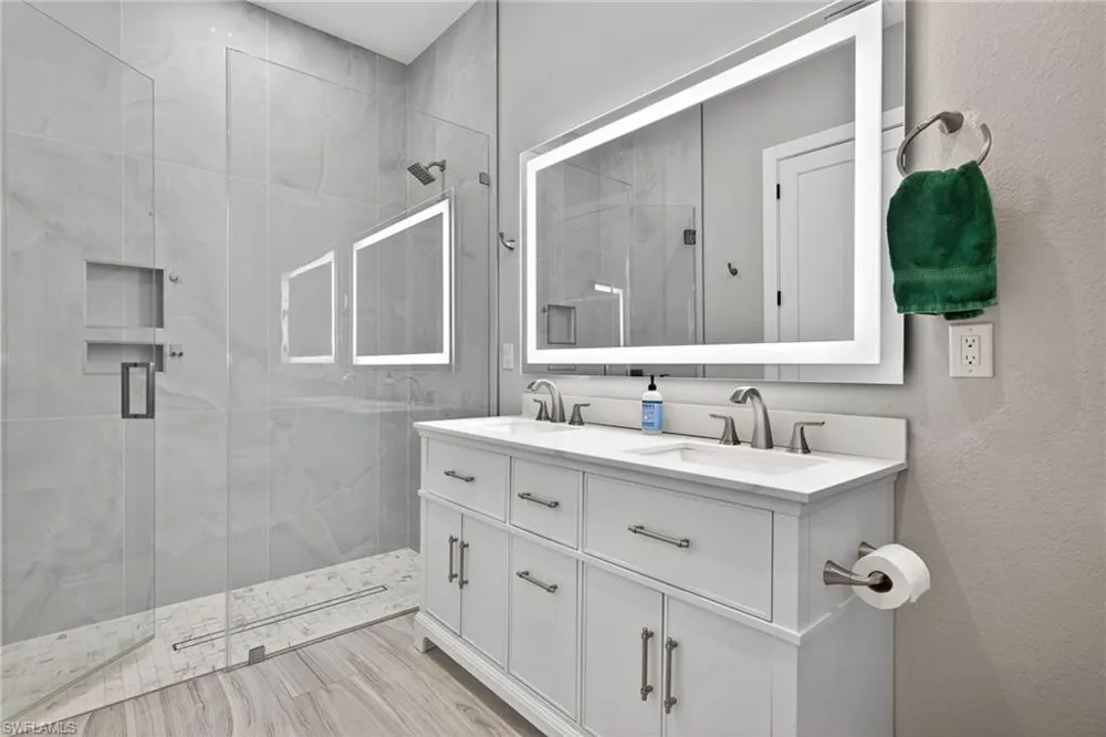 26985 Croise Drive Bonita Springs, FL 34135