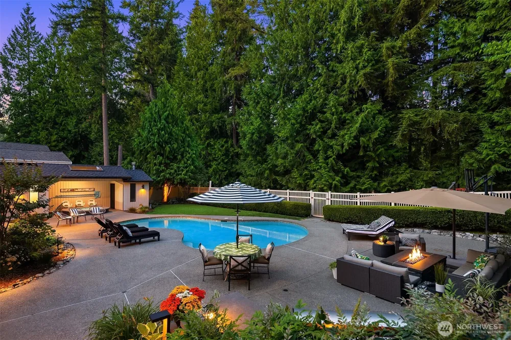 3212 211th Avenue NE Sammamish, WA 98074