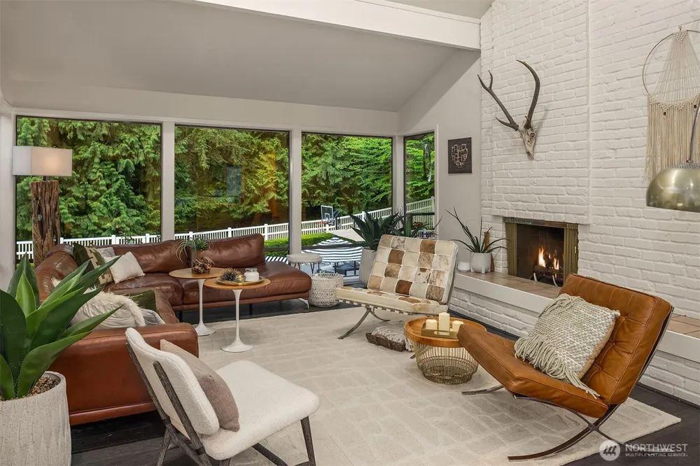 3212 211th Avenue NE Sammamish, WA 98074